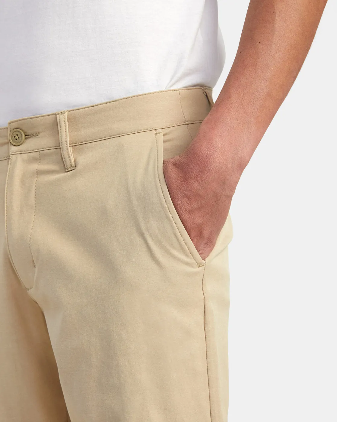 Back In Hybrid Shorts 19" - Khaki