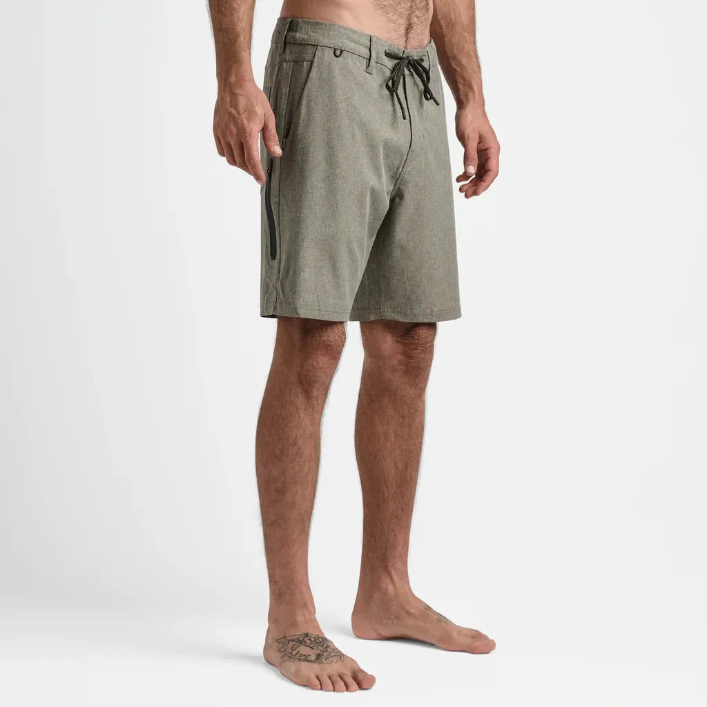 Explorer 2.0 Hybrid Shorts 19"