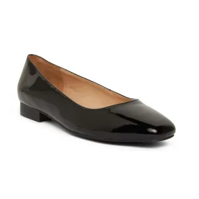 Gaby Flat in Black Patent