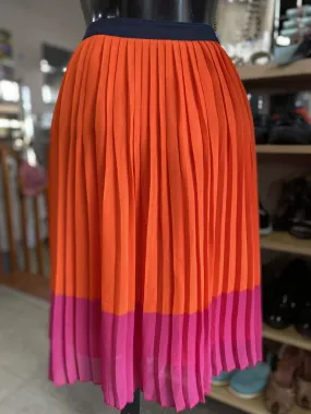 G.H Bass & Co Pleated Skirt 10 NWT