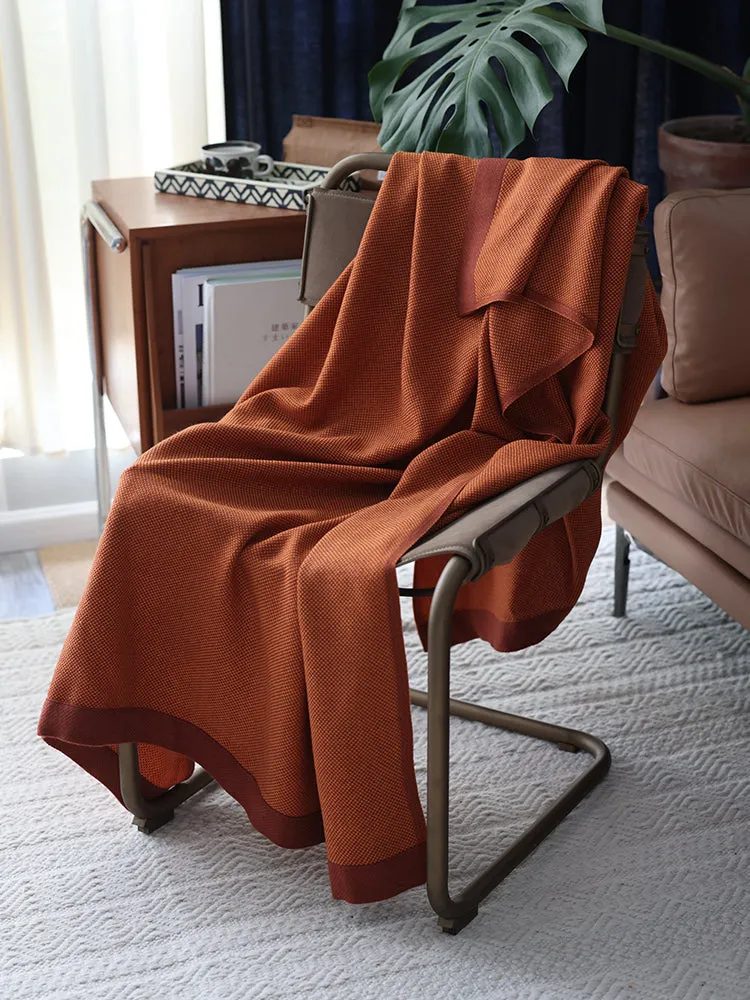 High-Quality Minimalist Blanket