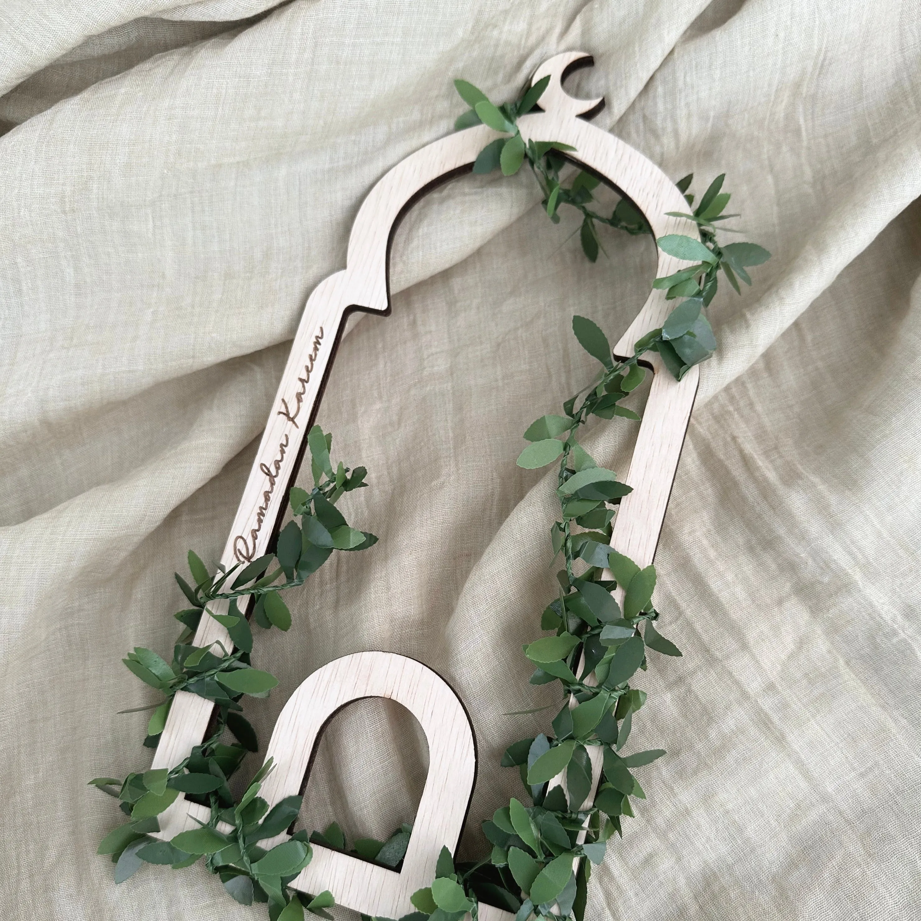 Minimalist Mosque Wreath Plaque