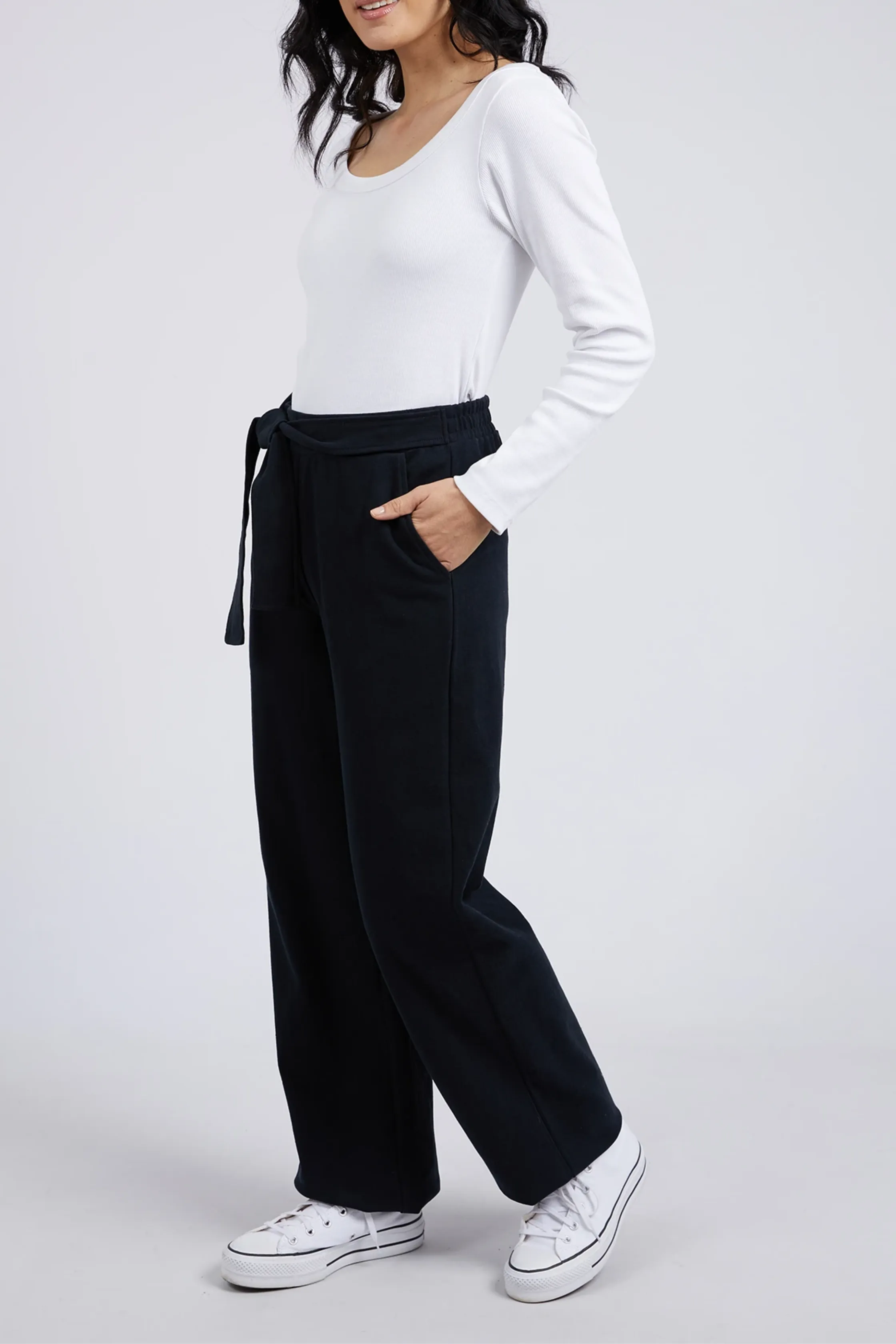 ON THE GO PANT - Black