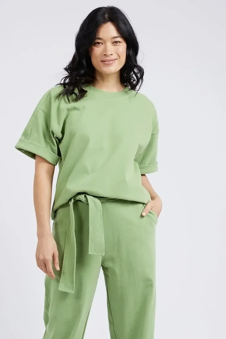 On The Go Pant in Jungle Green