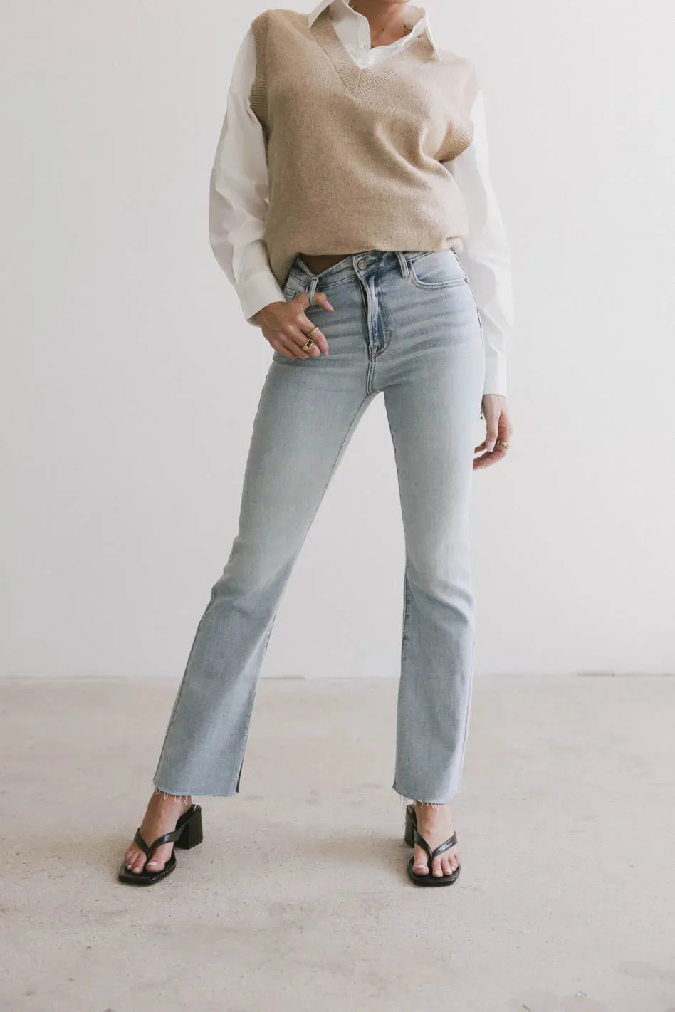 Ryan Bootcut Jeans in Light Wash