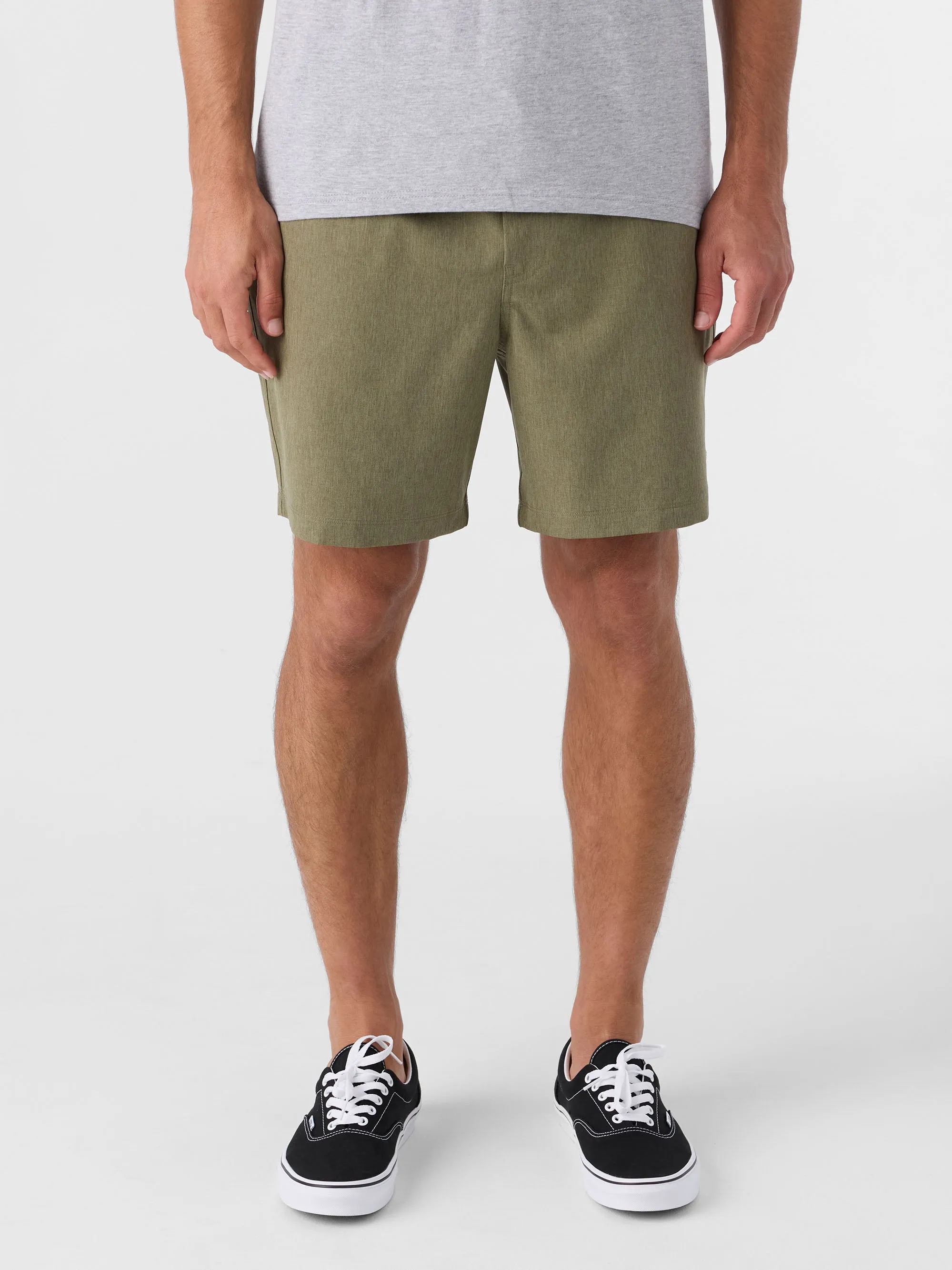 Weekend Hybrid 17" Shorts