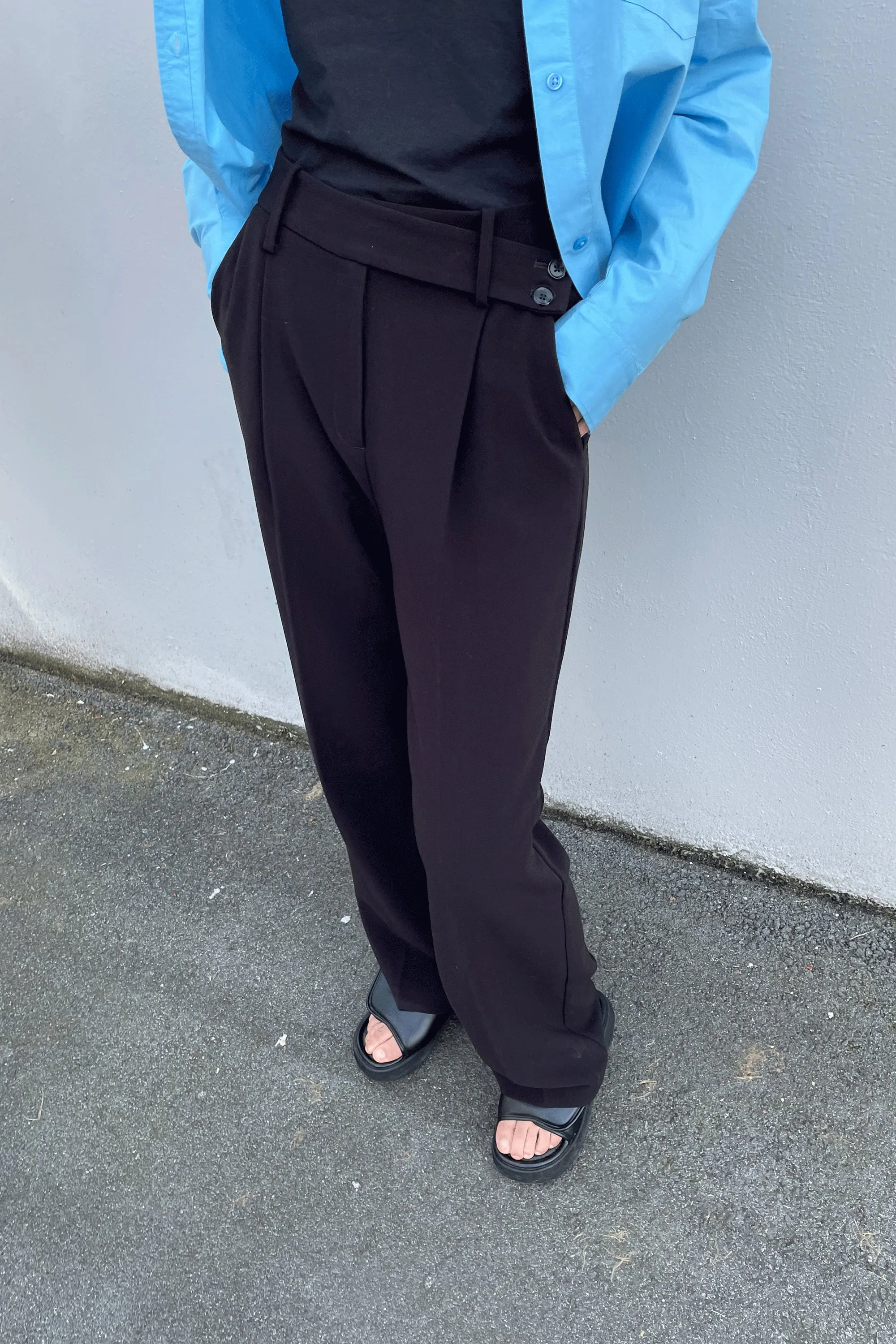 WIDE LEG CROSSOVER PANT